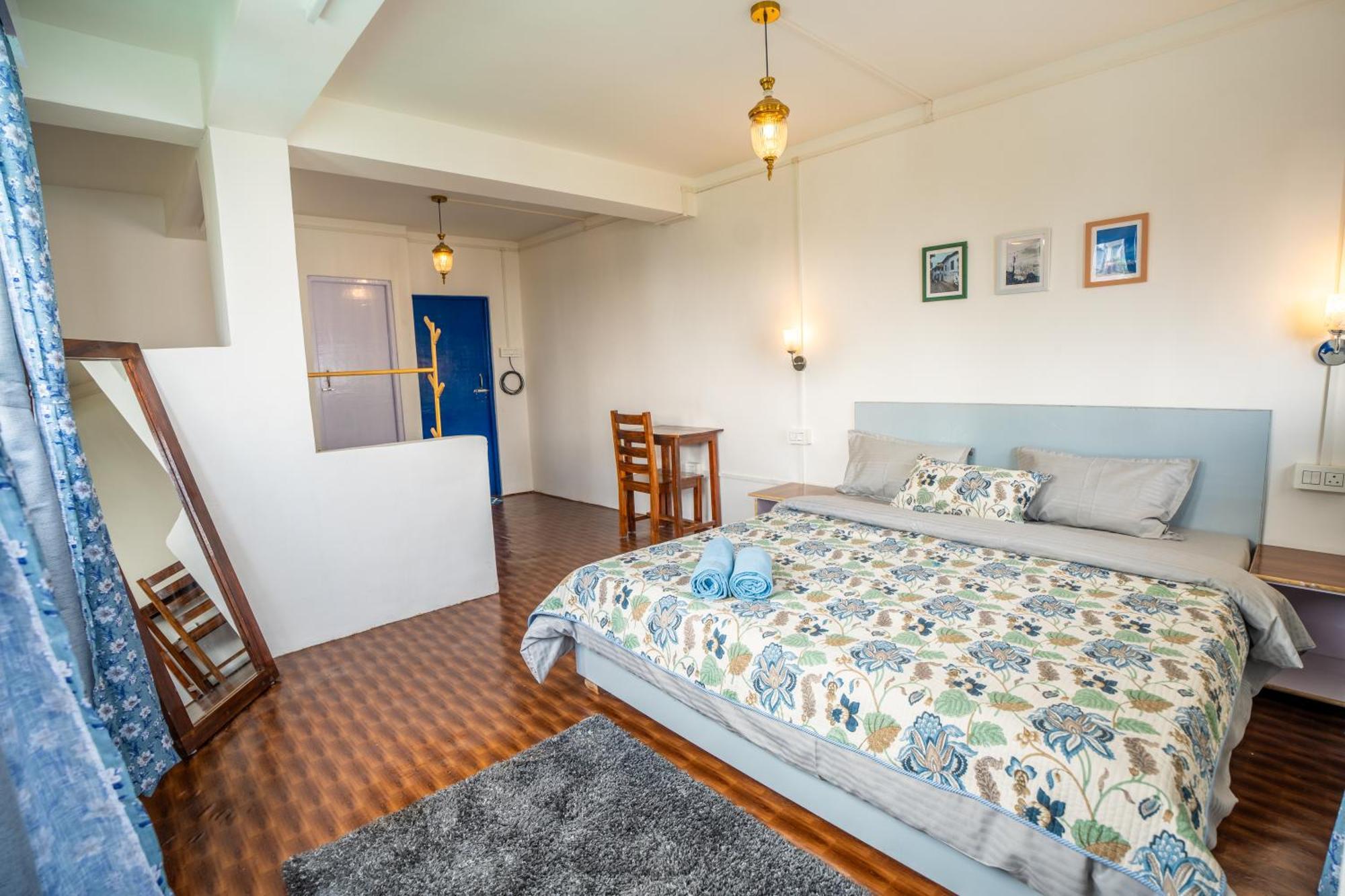 Monratino The Snow Roost- 10 Mins Walking Distance From Mall Road- Attached Balcony With Kanchenjunga Mountain View-Kitchen Available Darjeeling  Esterno foto